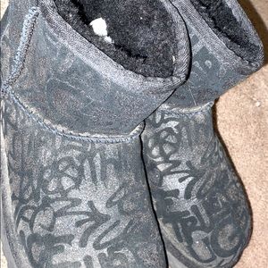 black ugg boots